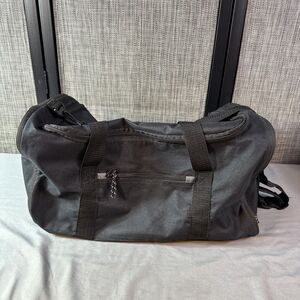 Protege 20” Sport and Travel Duffel Bag w/ Shoulder Strap Black (SU2)